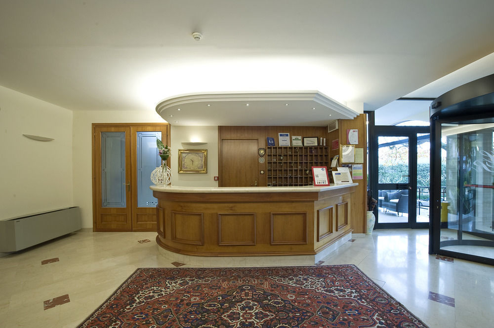 Hotel Villa Ricci & Benessere Chianciano Terme Exterior photo