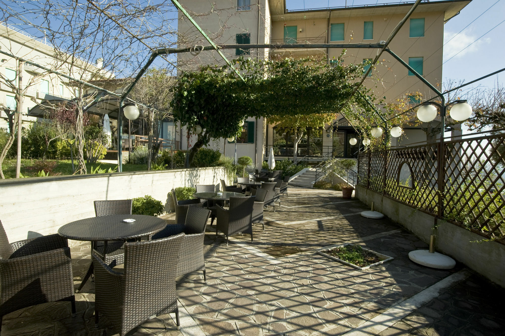 Hotel Villa Ricci & Benessere Chianciano Terme Exterior photo